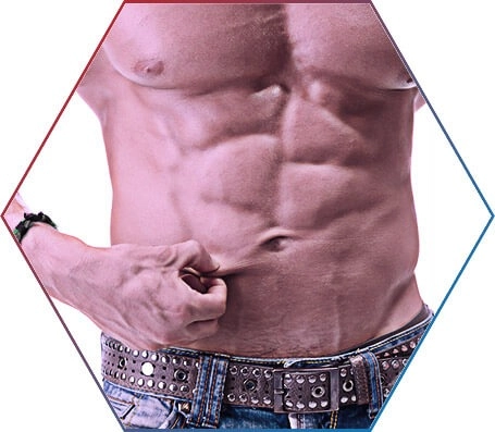 Homem puxando a pouca gordura do seu abdomen