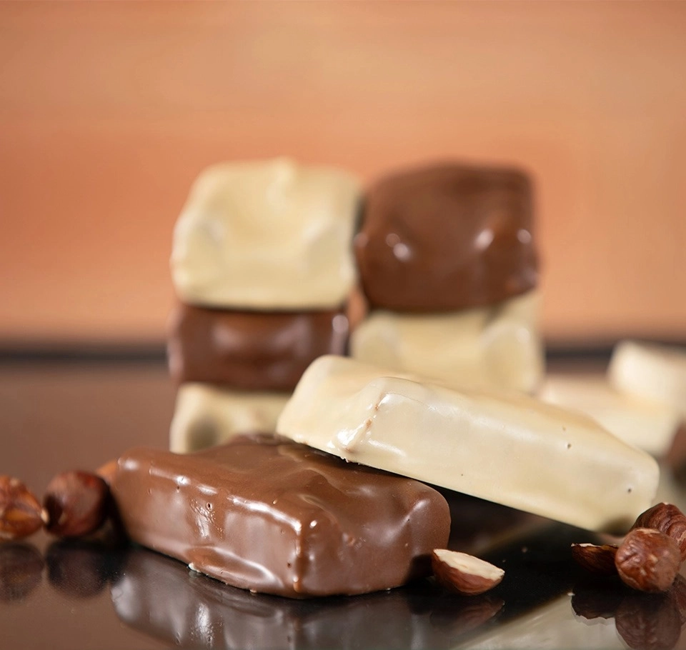 Barra nuts da Growth Supplements em cima de uma mesa