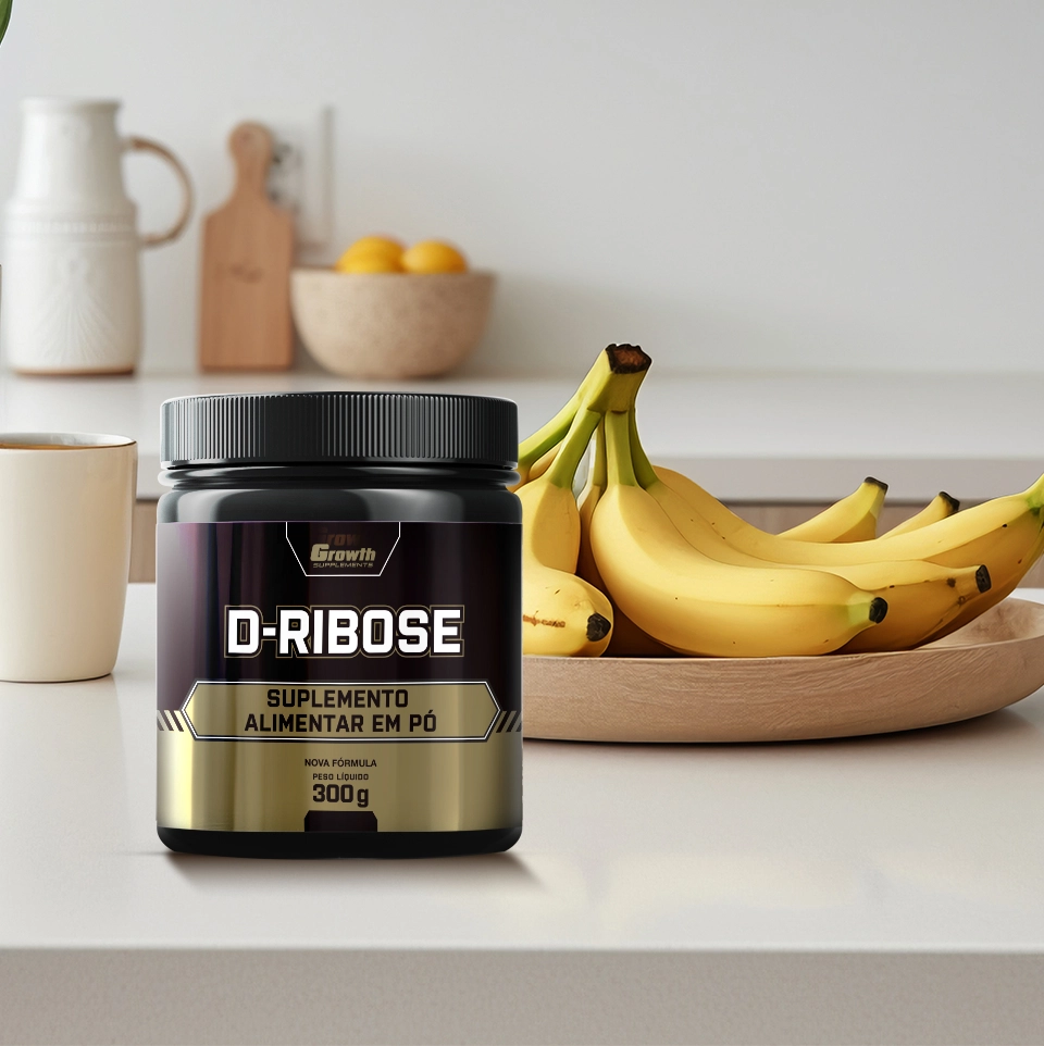 D-Ribose Growth Supplements com um cacho de banana ao fundo