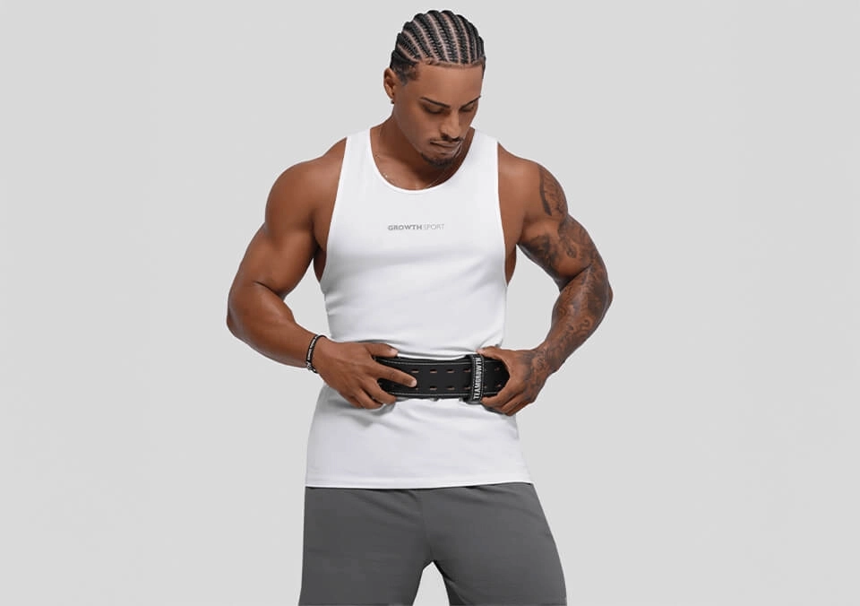 Atleta utilizando cinturão Growth