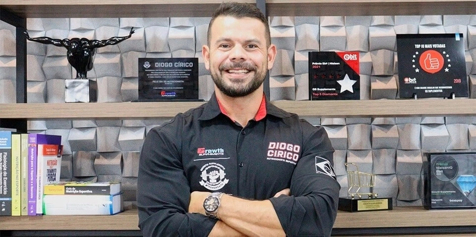 Diogo Círico - Nutricionista Esportivo da Growth Supplements, dando sua opinião sobre as vitaminas e seus benefícios para o organismo.