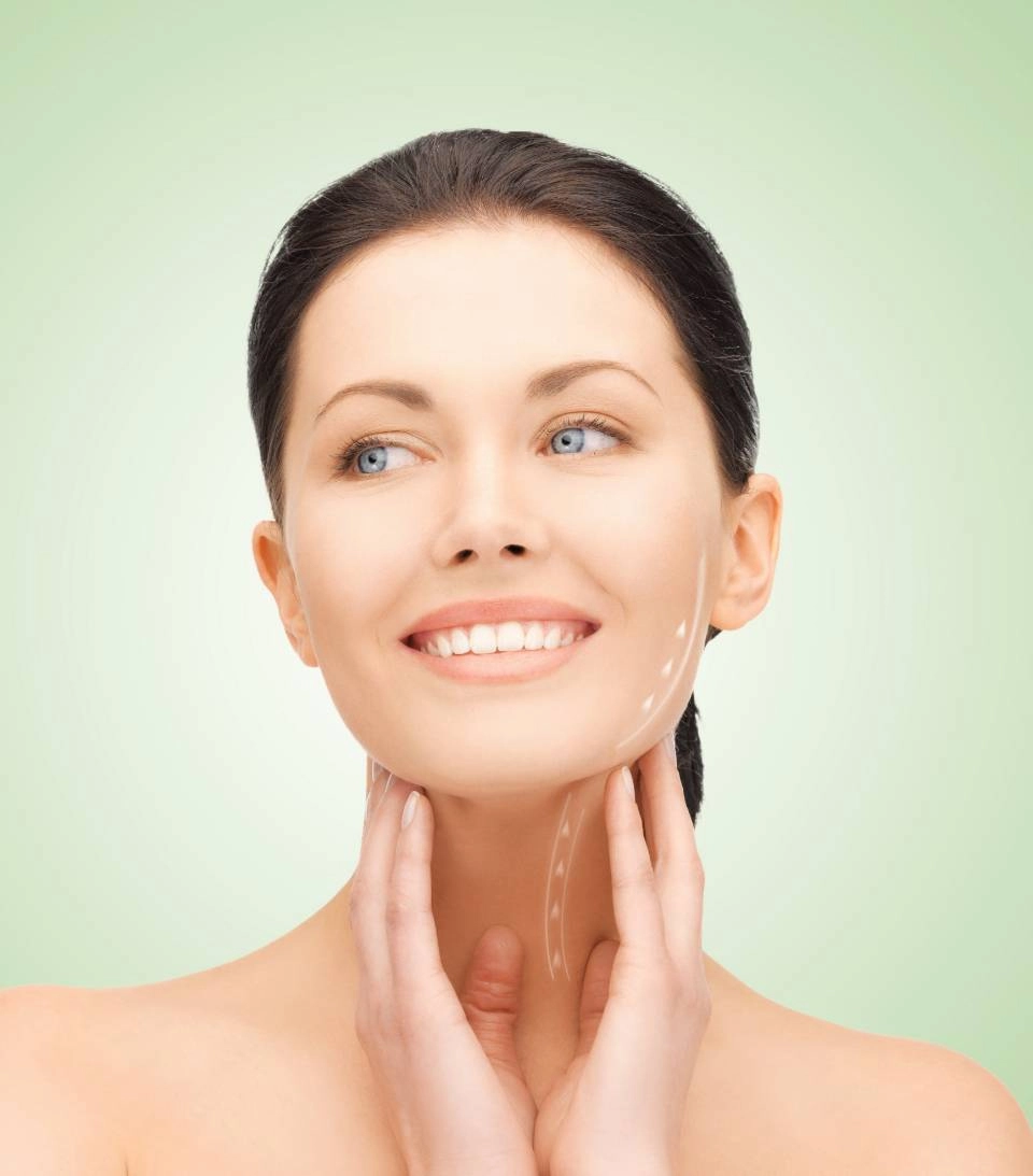 GROWTH SUPPLEMENTS - IMAGEM ILUSTRATIVA MULHER COM A MÃOS NO ROSTO