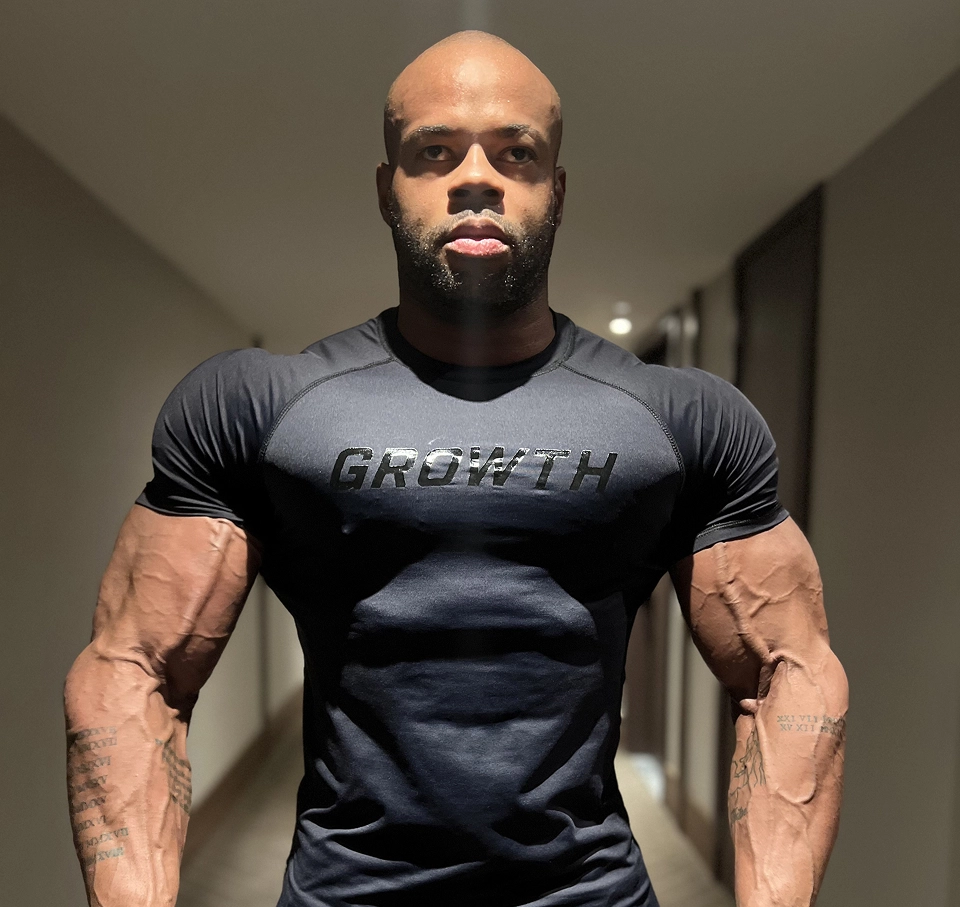 Eduardo Edoc- Atleta Growth Supplements