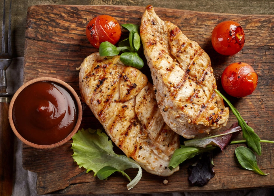 GROWTH SUPPLEMENTS - Imagem ilustrativa frango grelhado com barbecue