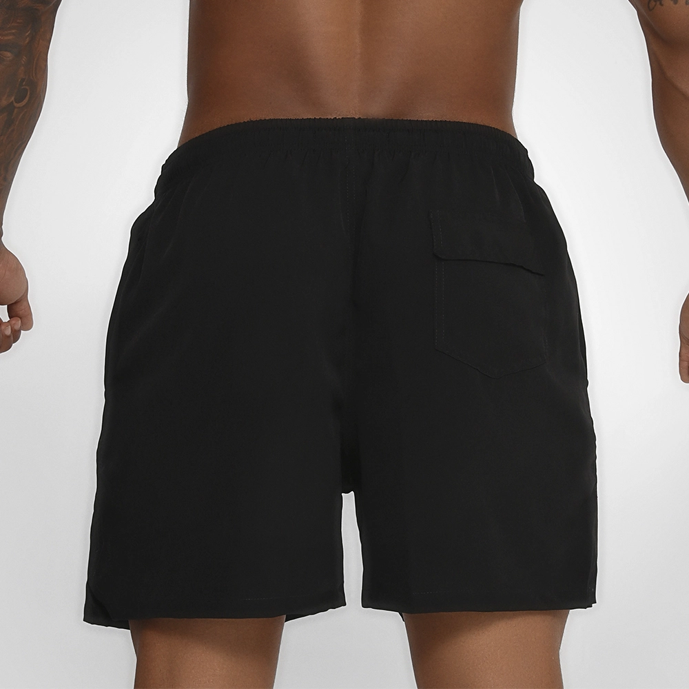 Short Banho Growth Under Preto