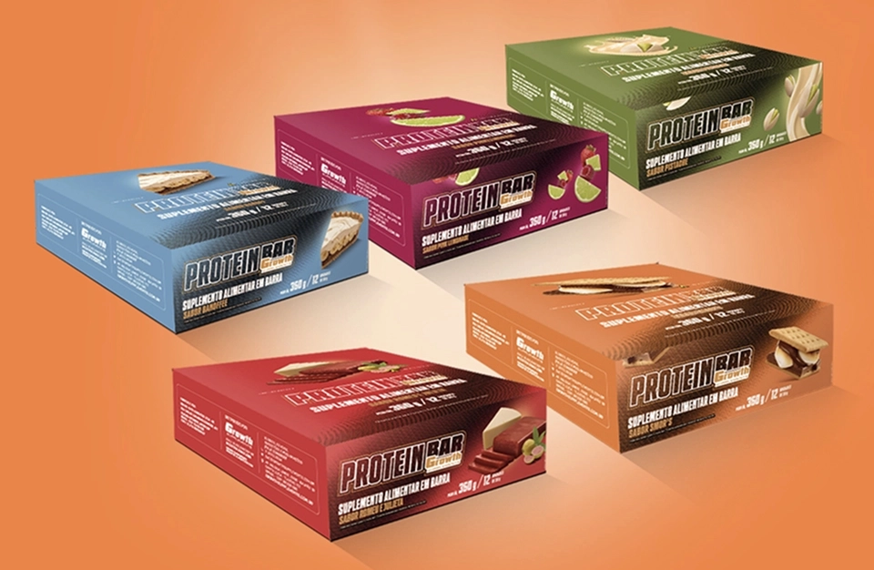 Embalagem de PROTEIN BAR 30G - Growth Supplements e 2  barrinhas atrás