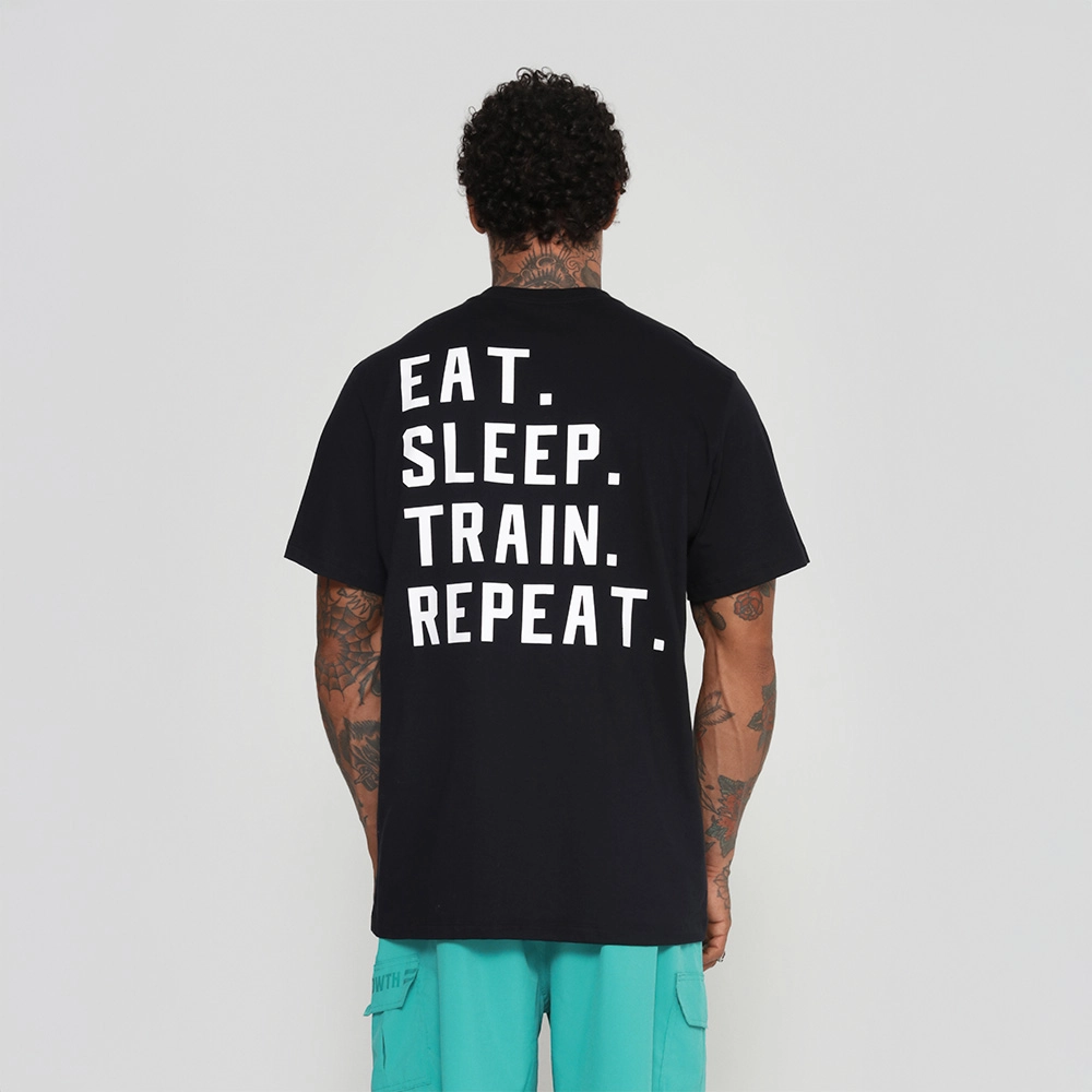 Camiseta Growth Eat Sleep Preta