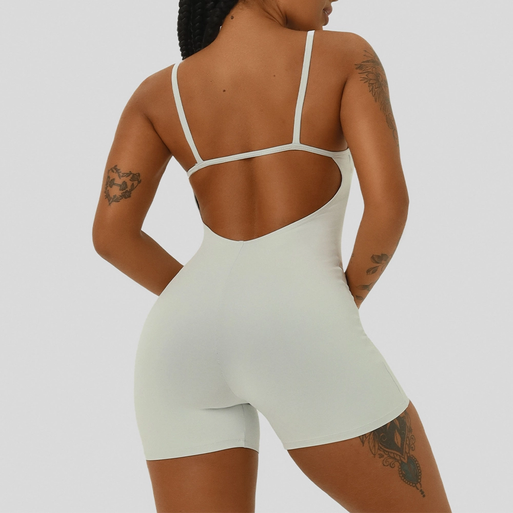 Macaquinho Growth Under Branco