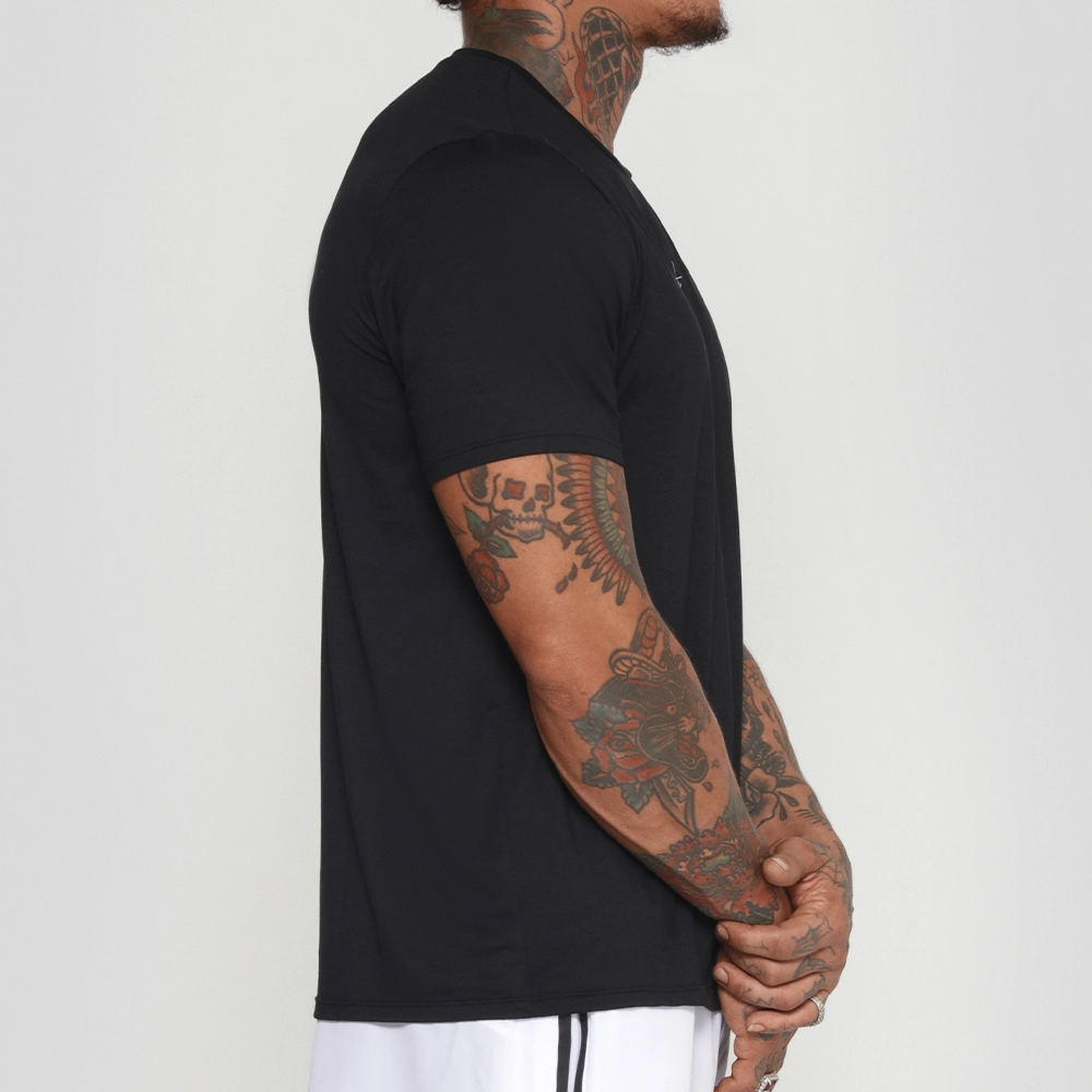 Camiseta Tecno Growth Us Manuscrito Preto