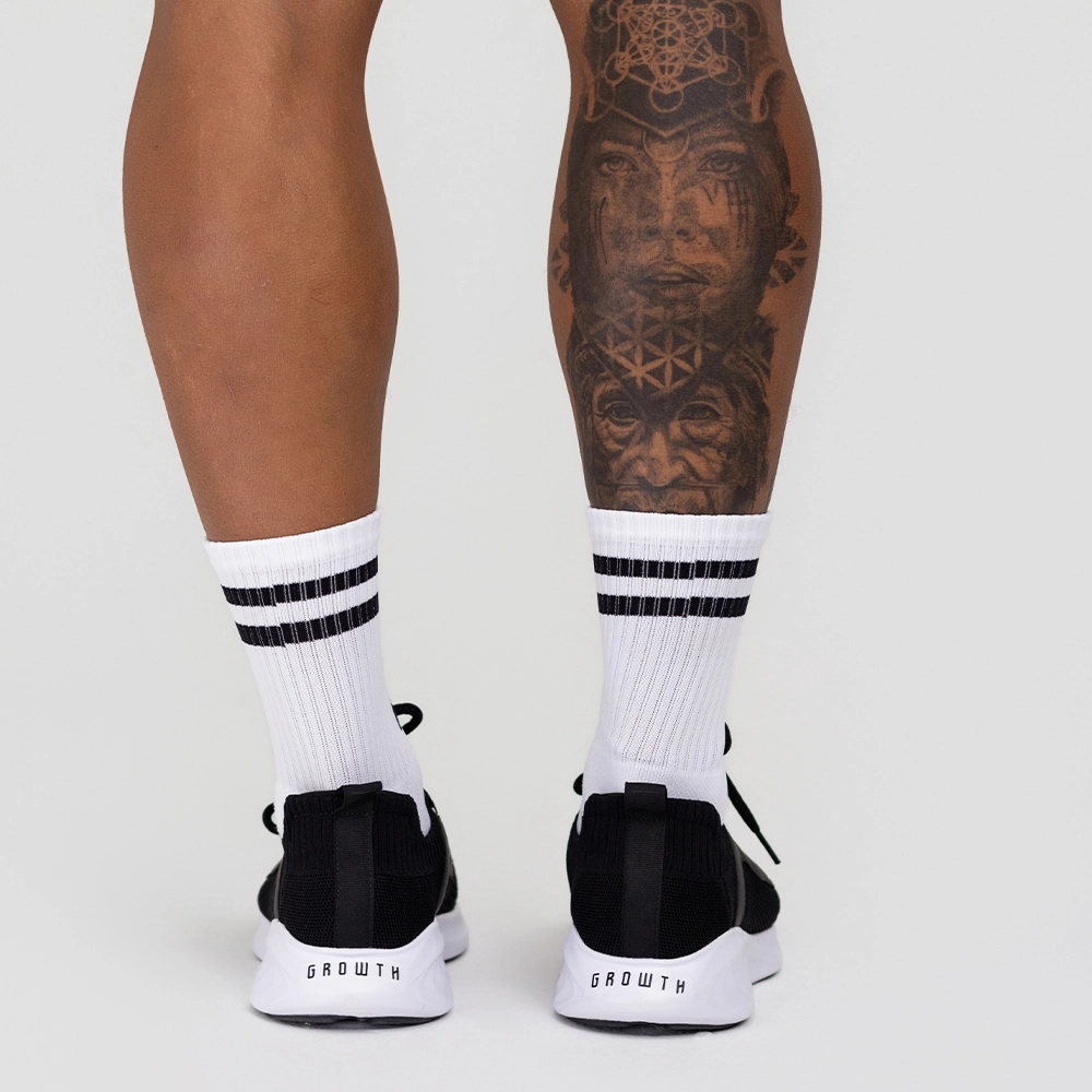 TENIS ESSENTIAL PRETO- GROWTH 