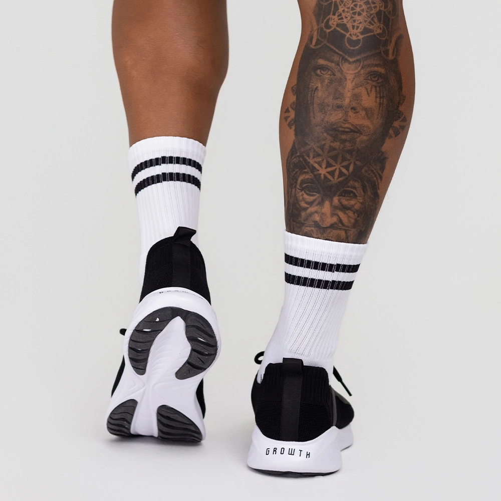 TENIS ESSENTIAL PRETO- GROWTH 