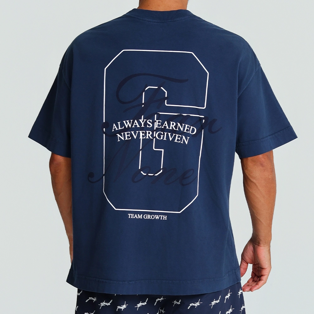 Camiseta Growth Oversized Always Earned azul marinho
