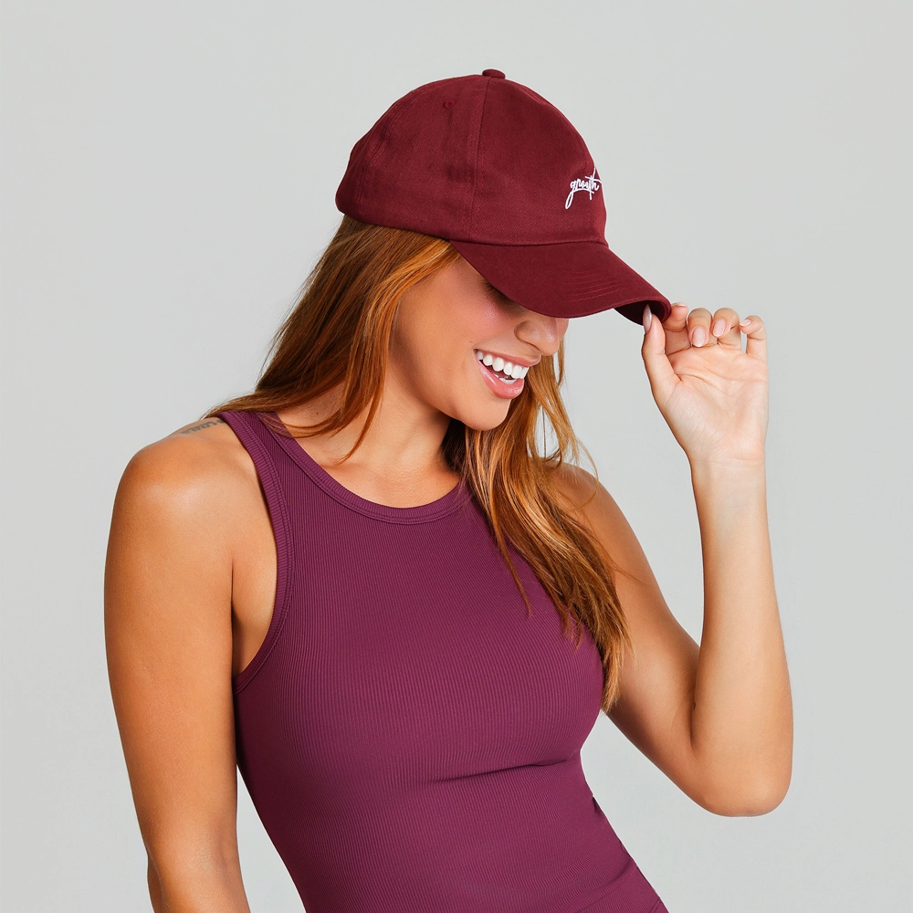 Boné Dad Hat Growth Manuscrito ruby