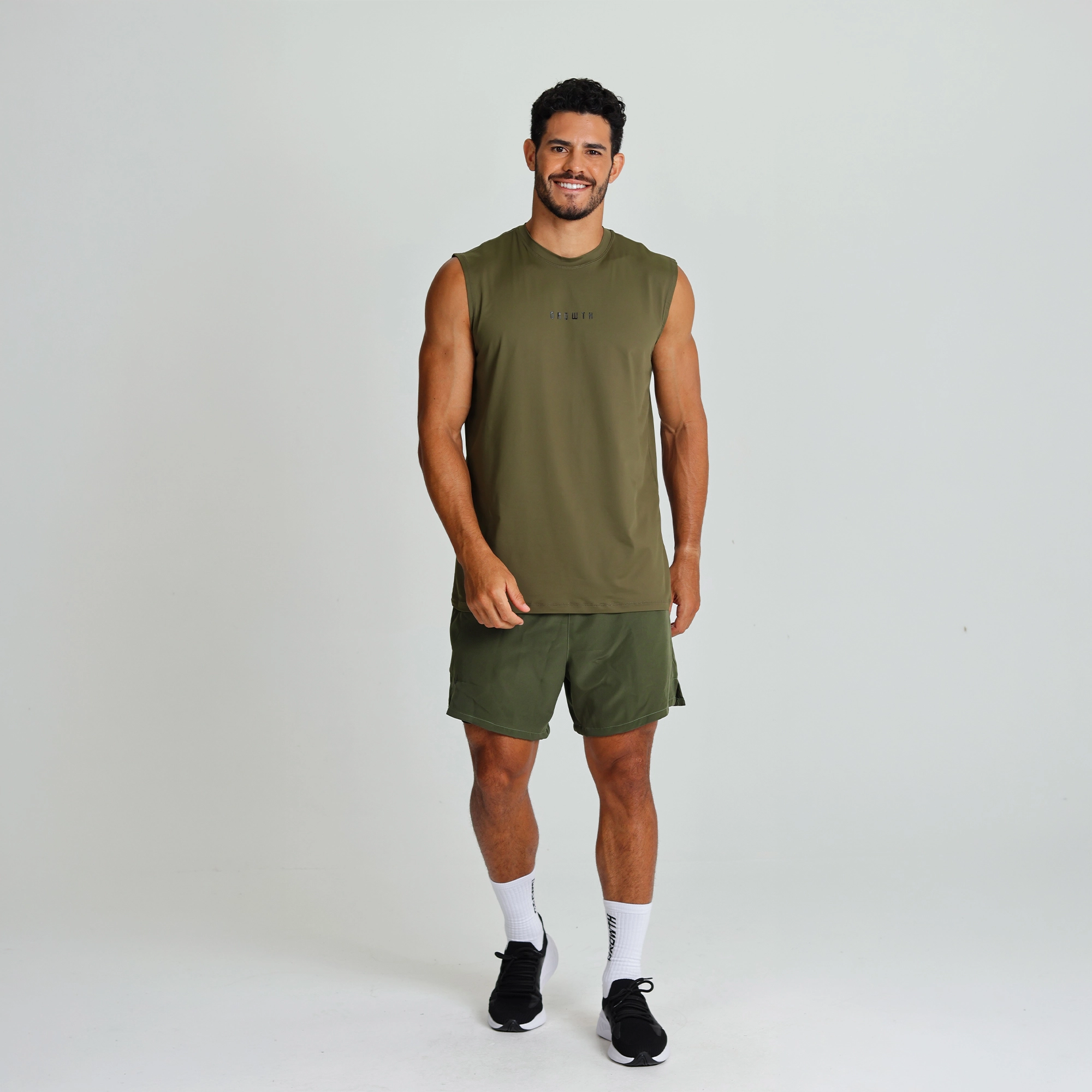 Regata Machão Growth Performance Verde Militar 