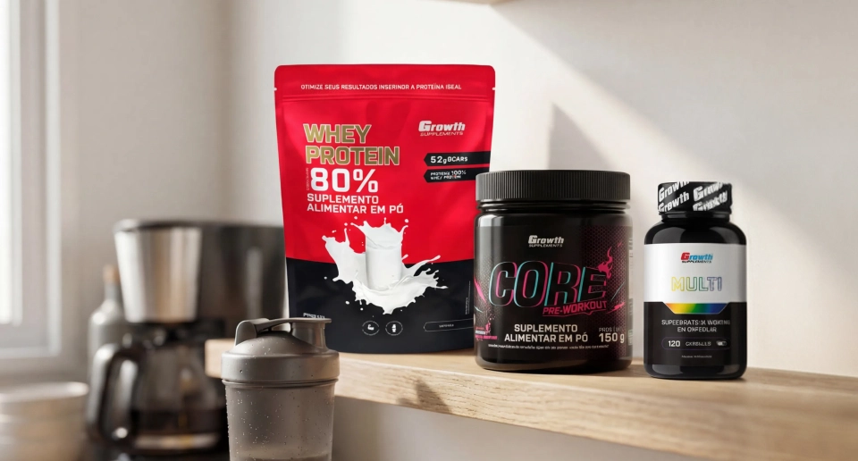 GROWTH SUPPLEMENTS - Imagem ilustrativa Pré-treino Core Pré-Workout sabor Pink Lemonade na cozinha